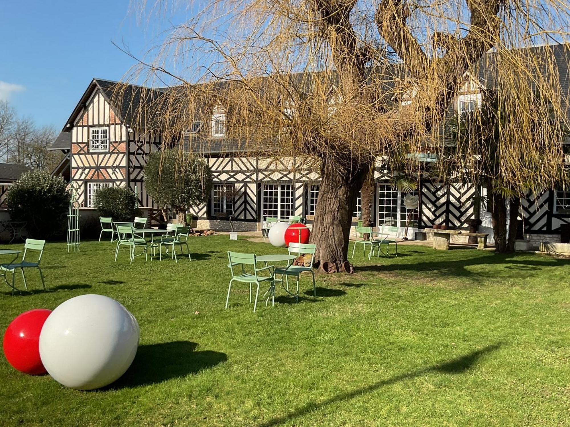 Manoir De La Croix-Sonnet Bed & Breakfast Trouville-sur-Mer Ngoại thất bức ảnh