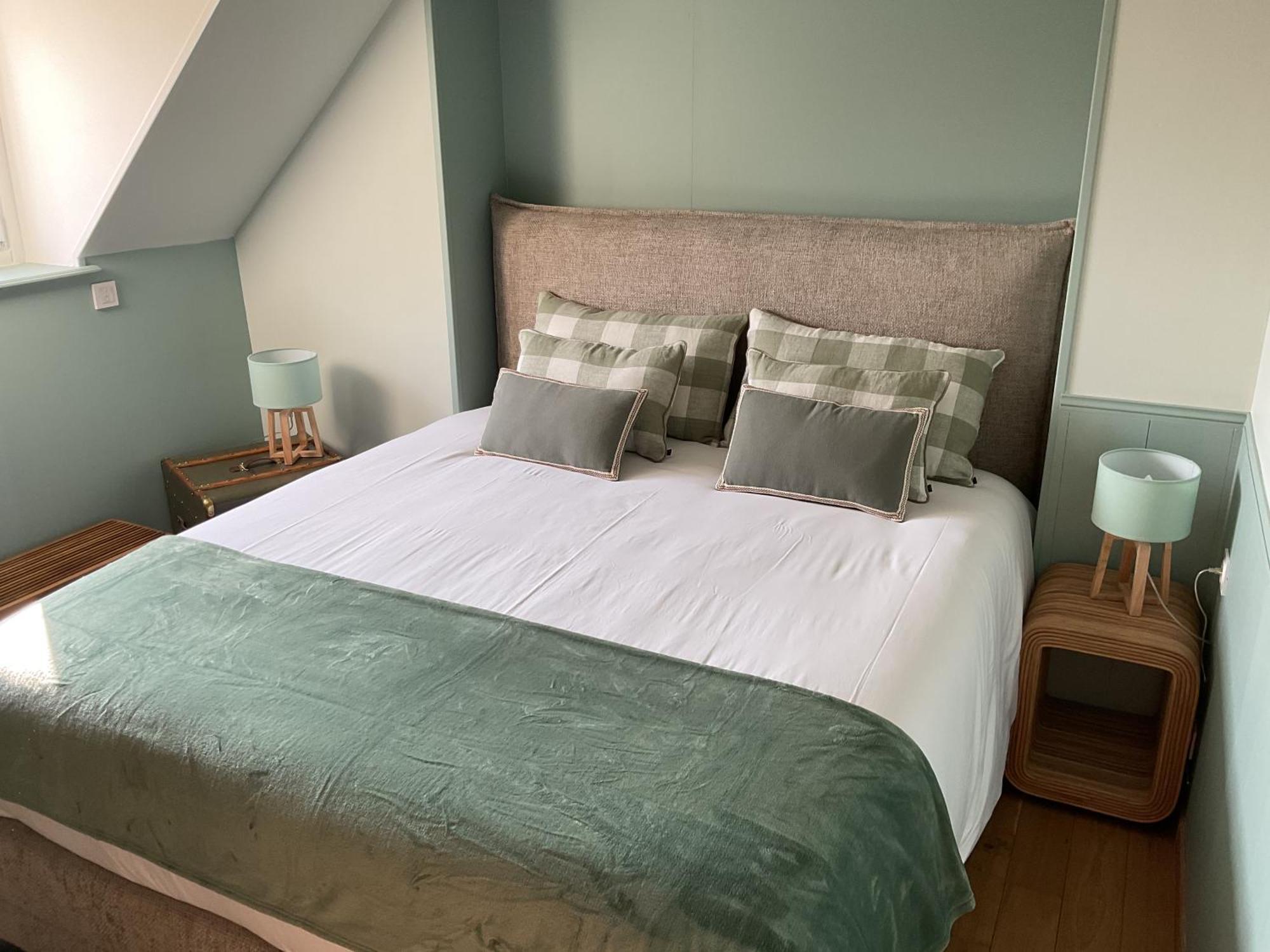 Manoir De La Croix-Sonnet Bed & Breakfast Trouville-sur-Mer Ngoại thất bức ảnh