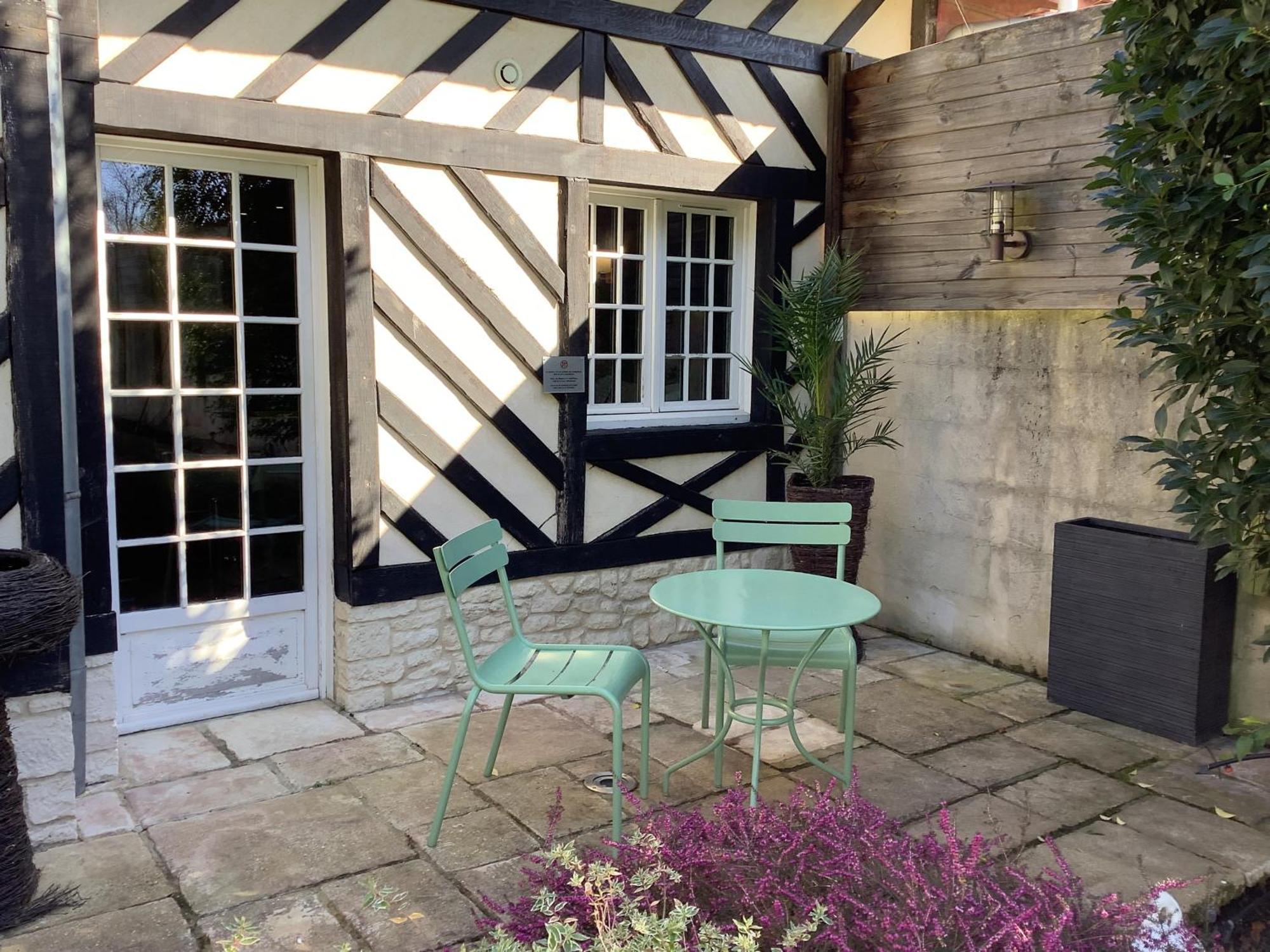 Manoir De La Croix-Sonnet Bed & Breakfast Trouville-sur-Mer Phòng bức ảnh