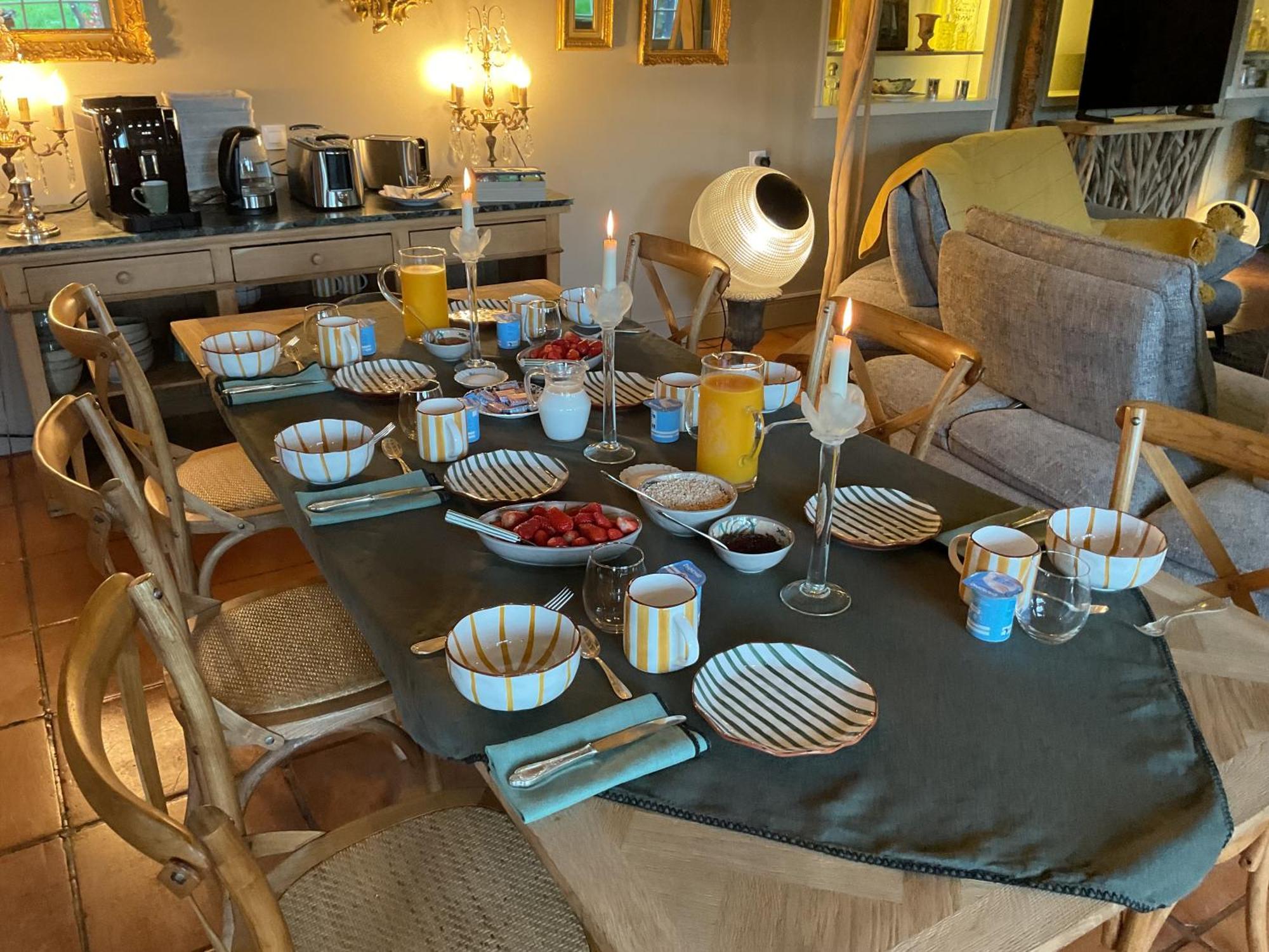 Manoir De La Croix-Sonnet Bed & Breakfast Trouville-sur-Mer Ngoại thất bức ảnh